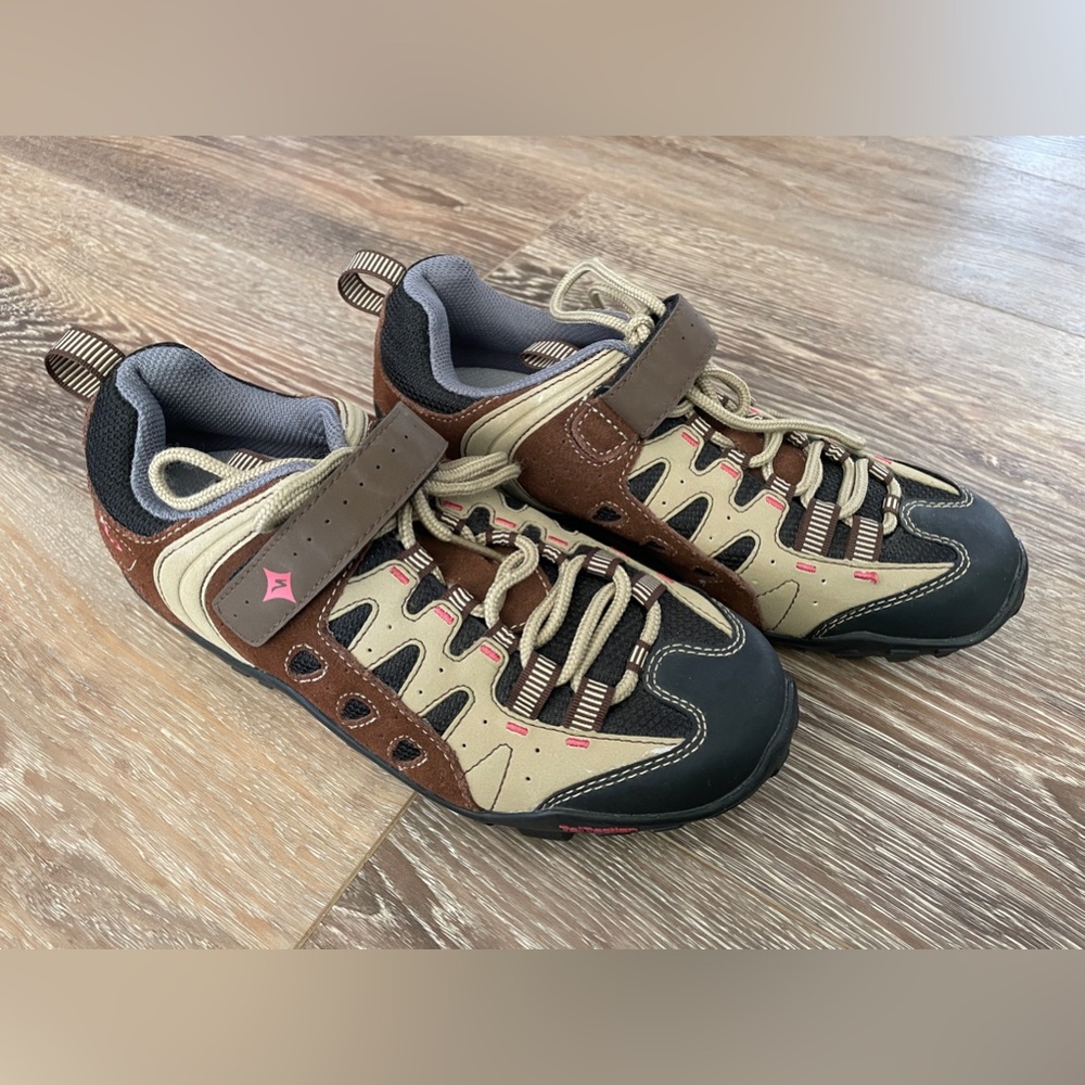 Specialized Bike Shoes with Shimano Cleats Size 7.5